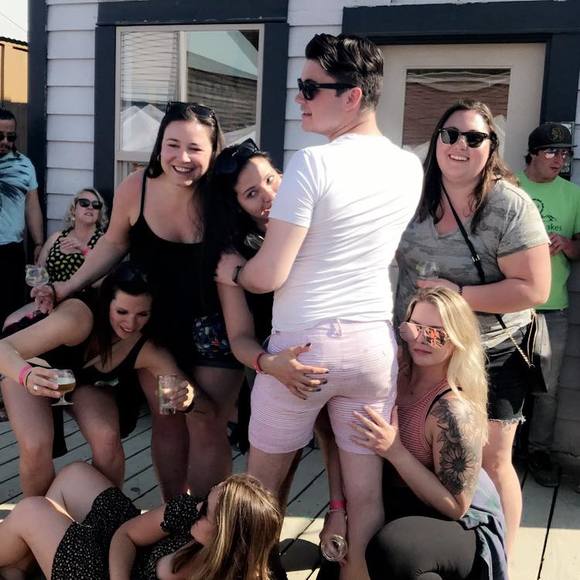 Meet your Posher, Em - Picture 2 of 2